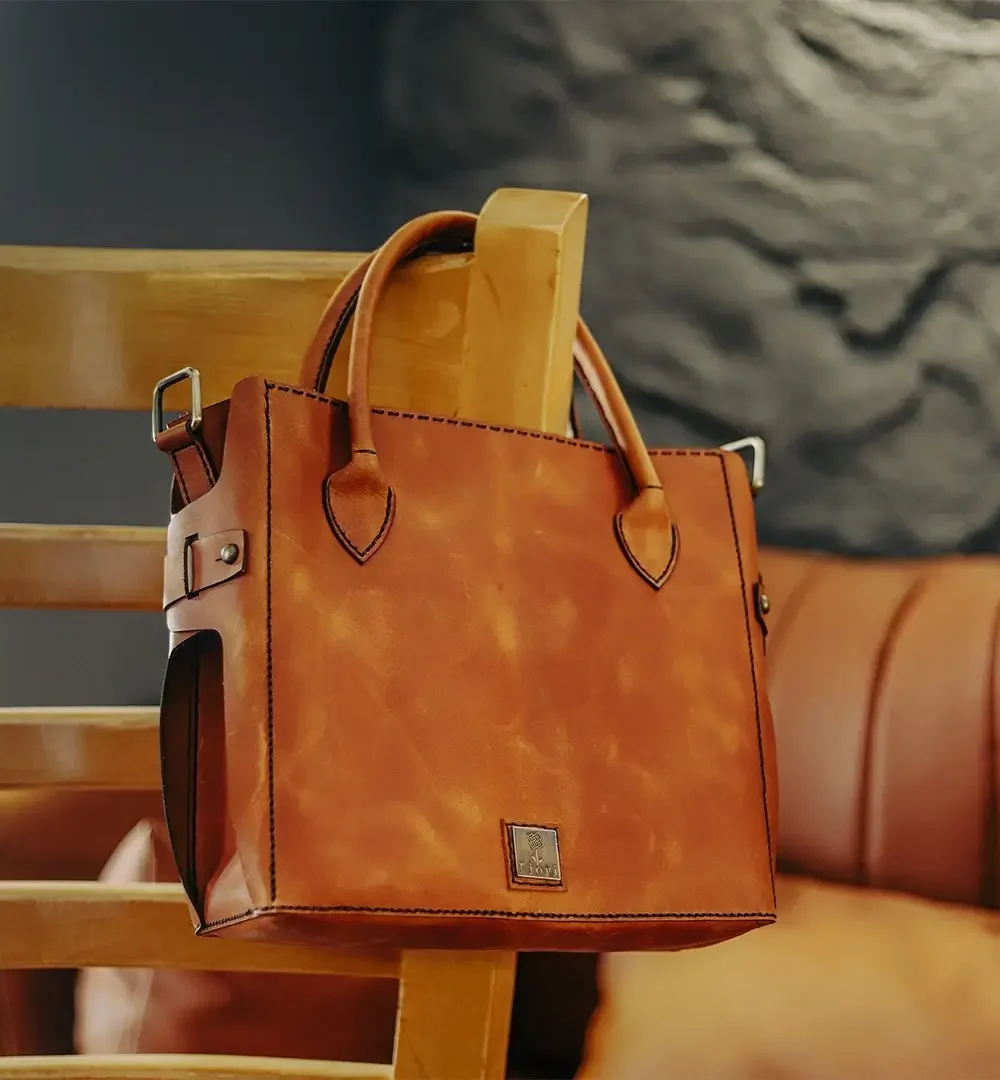 Havane Cowhide Leather Hand & Shoulder Bag - Image 2