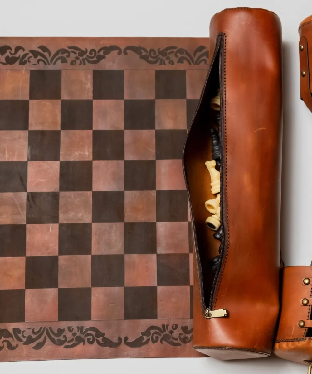 Havane Cowhide Leather Chessboard. - Image 2