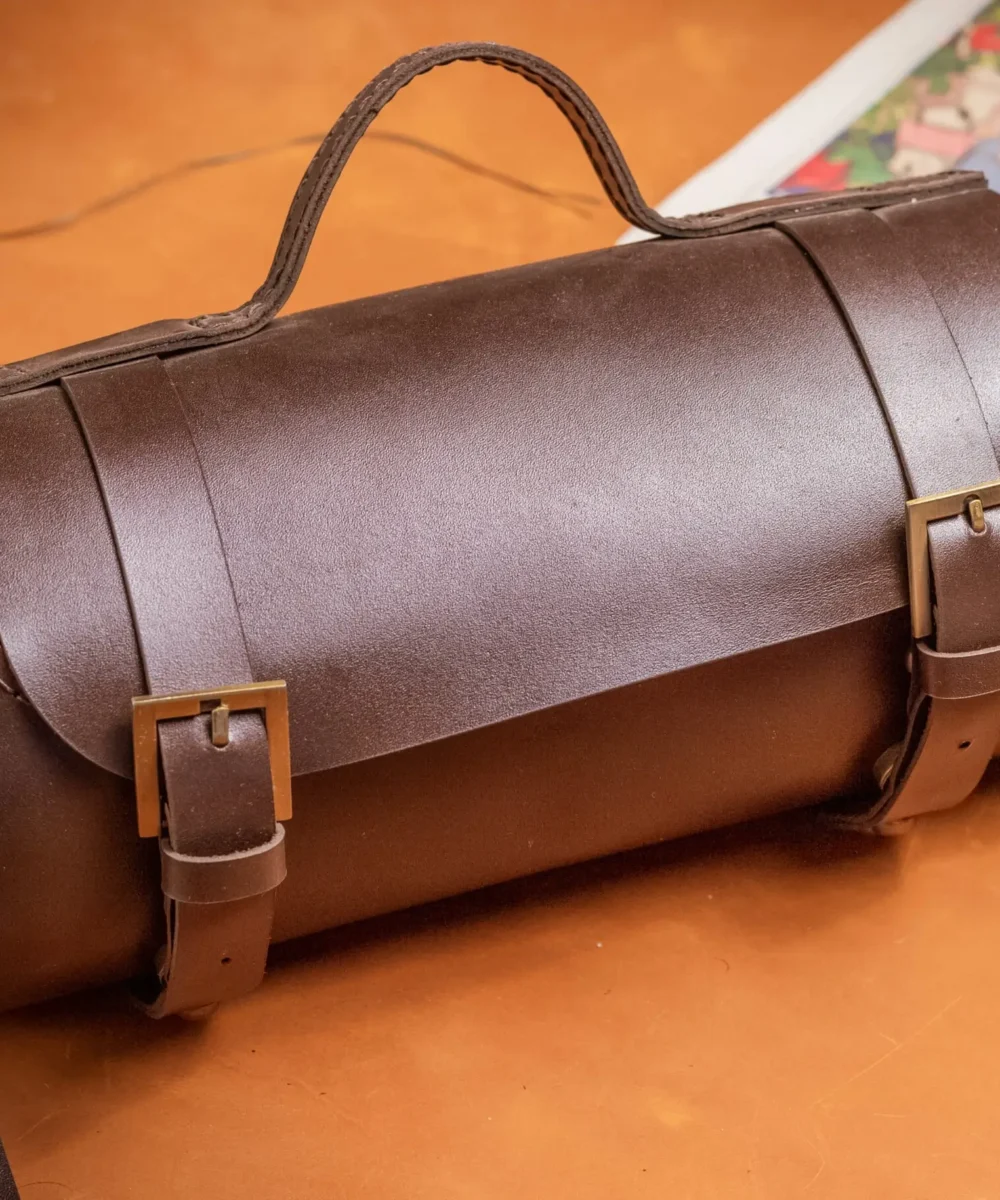 Brown Cowhide Leather Crossbody bag - Image 3