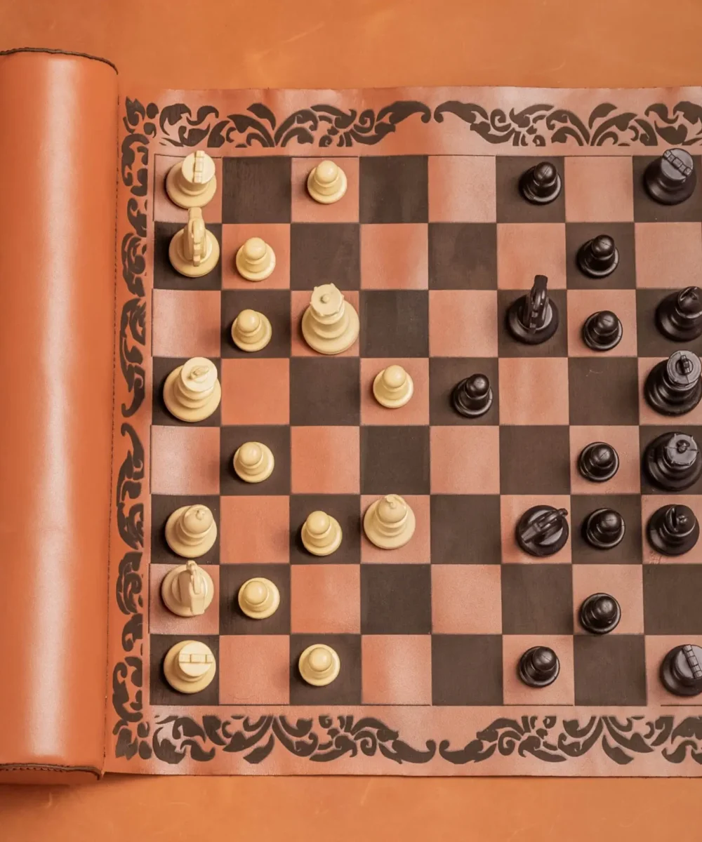 Havane Cowhide Leather Chessboard. - Image 5