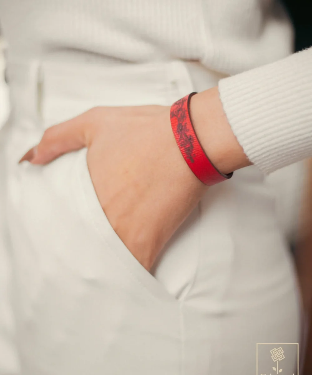Red Cowhide Leather Women Bracelet.