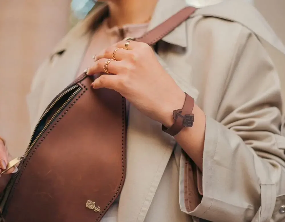 Brown Cowhide Leather Women Bracelet