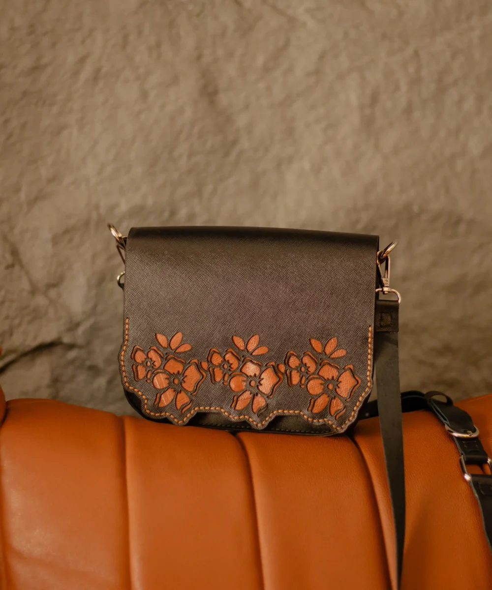 Black x Havane Cowhide Leather Crossbody Bag - Image 3