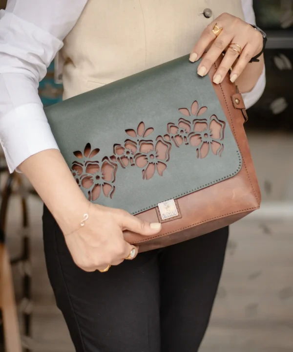 3x1 Vintage Brown Cowhide Leather Crossbody Bag