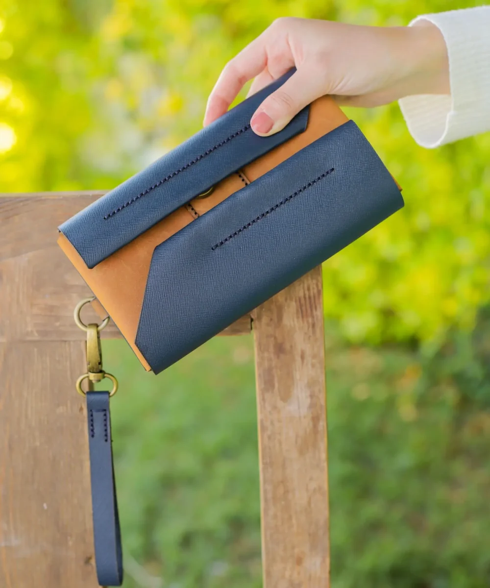 Dark Blue x Havane Cowhide Leather Unisex Wallet.