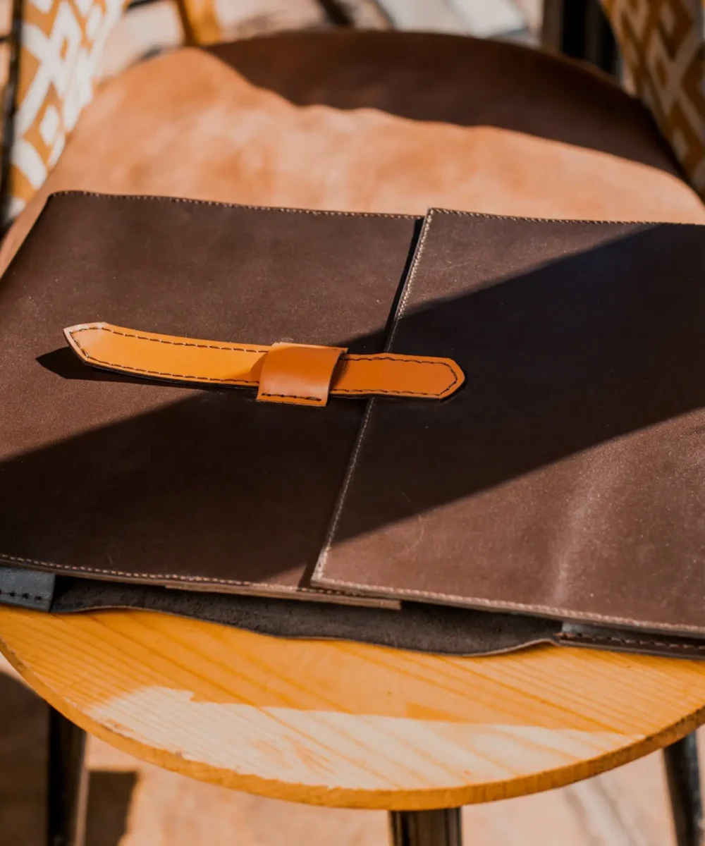 Brown x Havana Cowhide Leather Unisex 15.6 inch Labtop Sleeve - Image 2