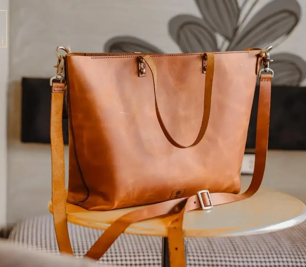 Havane Cowhide Leather Tote Bag - Image 4