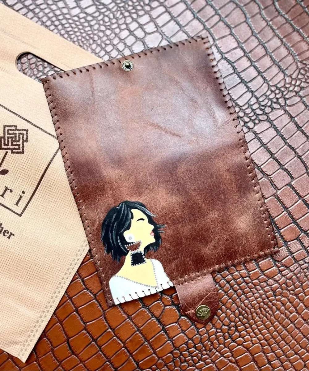 Brown Cowhide Leather Women wallet - Image 2