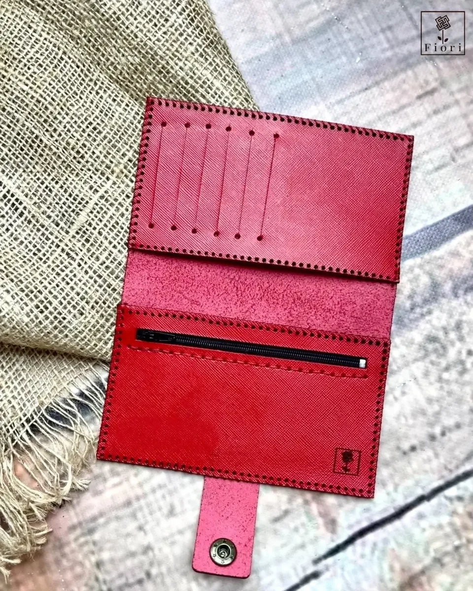 Red Cowhide Leather Women Wallet. - Image 2