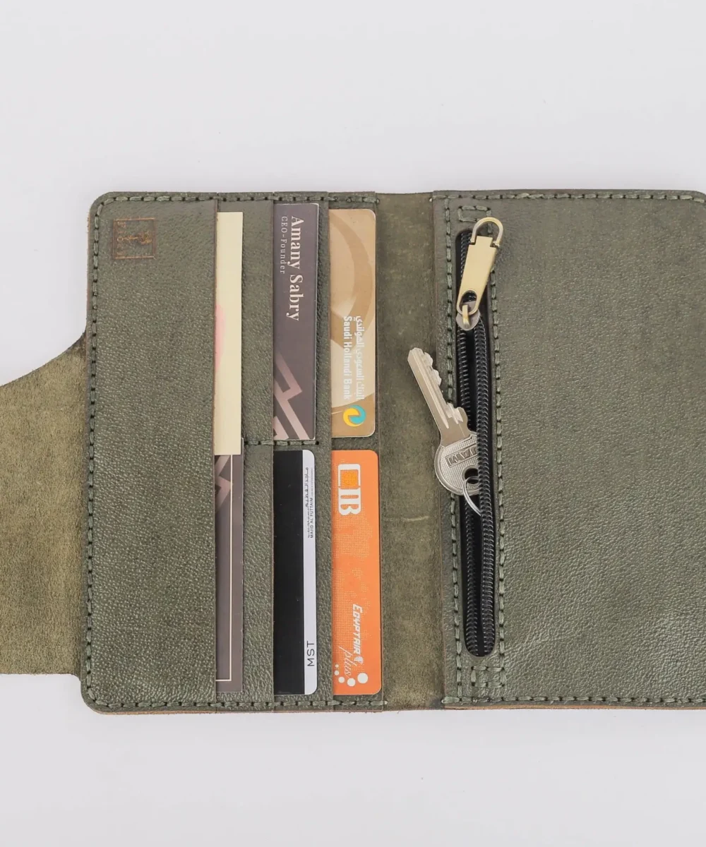 Olive Cowhide Leather Unisex Wallet. - Image 3