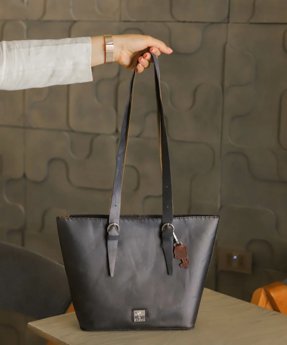 Black Cowhide Leather Shoulder Bag - Image 3