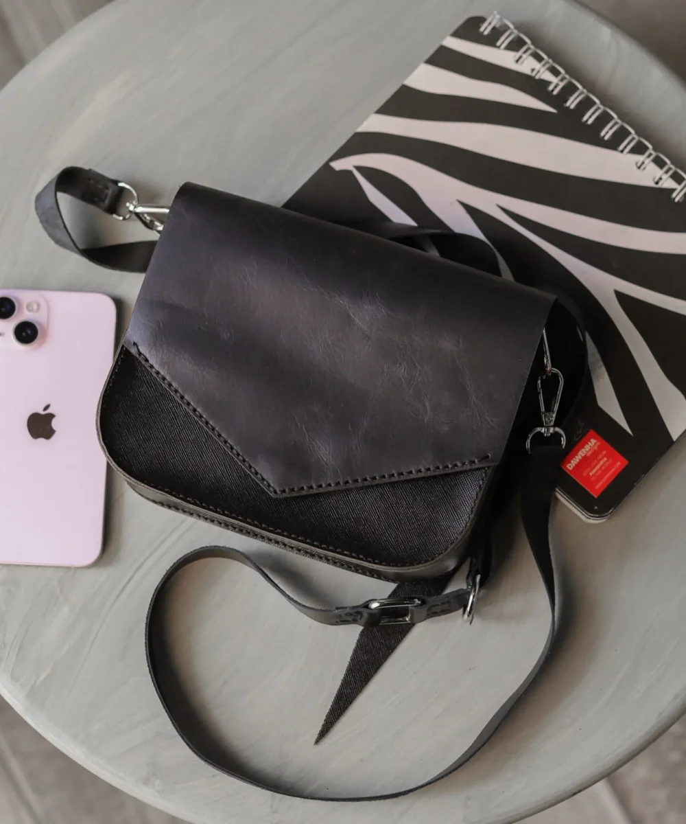 2x1 Black x Red Cowhide Leather Crossbody Bag (with two removable flip flaps) - Image 5