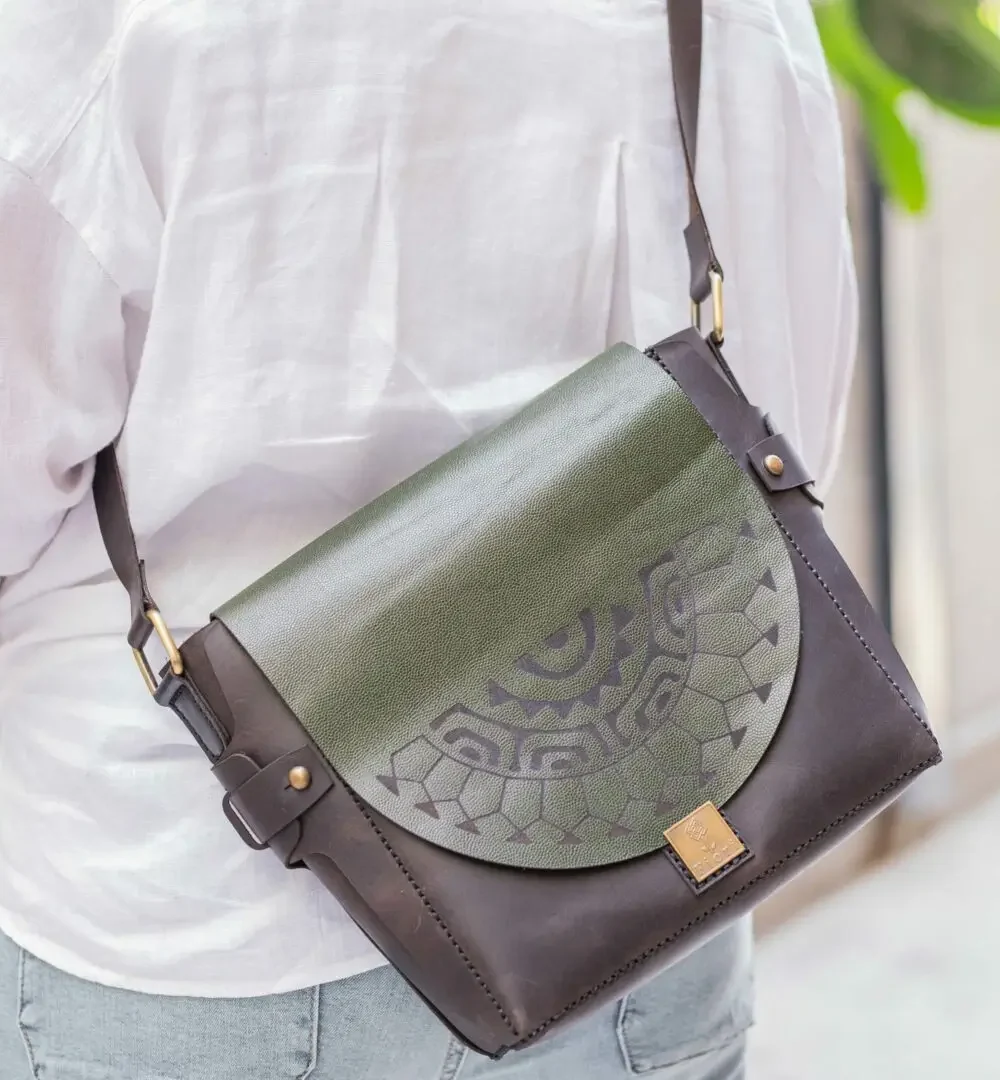 2x1 Brown-Olive Crossbody Bag - Image 2