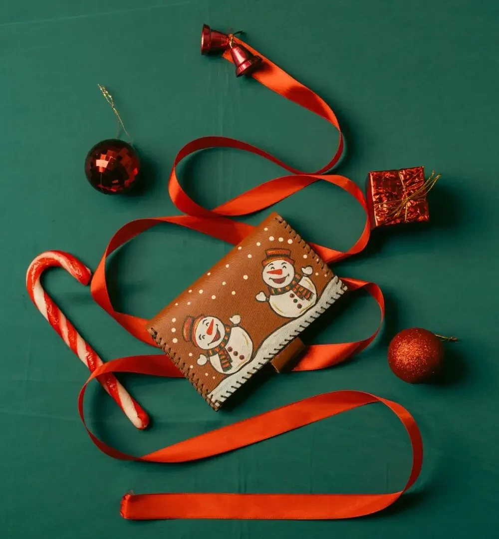 Havane Christmas Cowhide Leather Wallet - Image 4